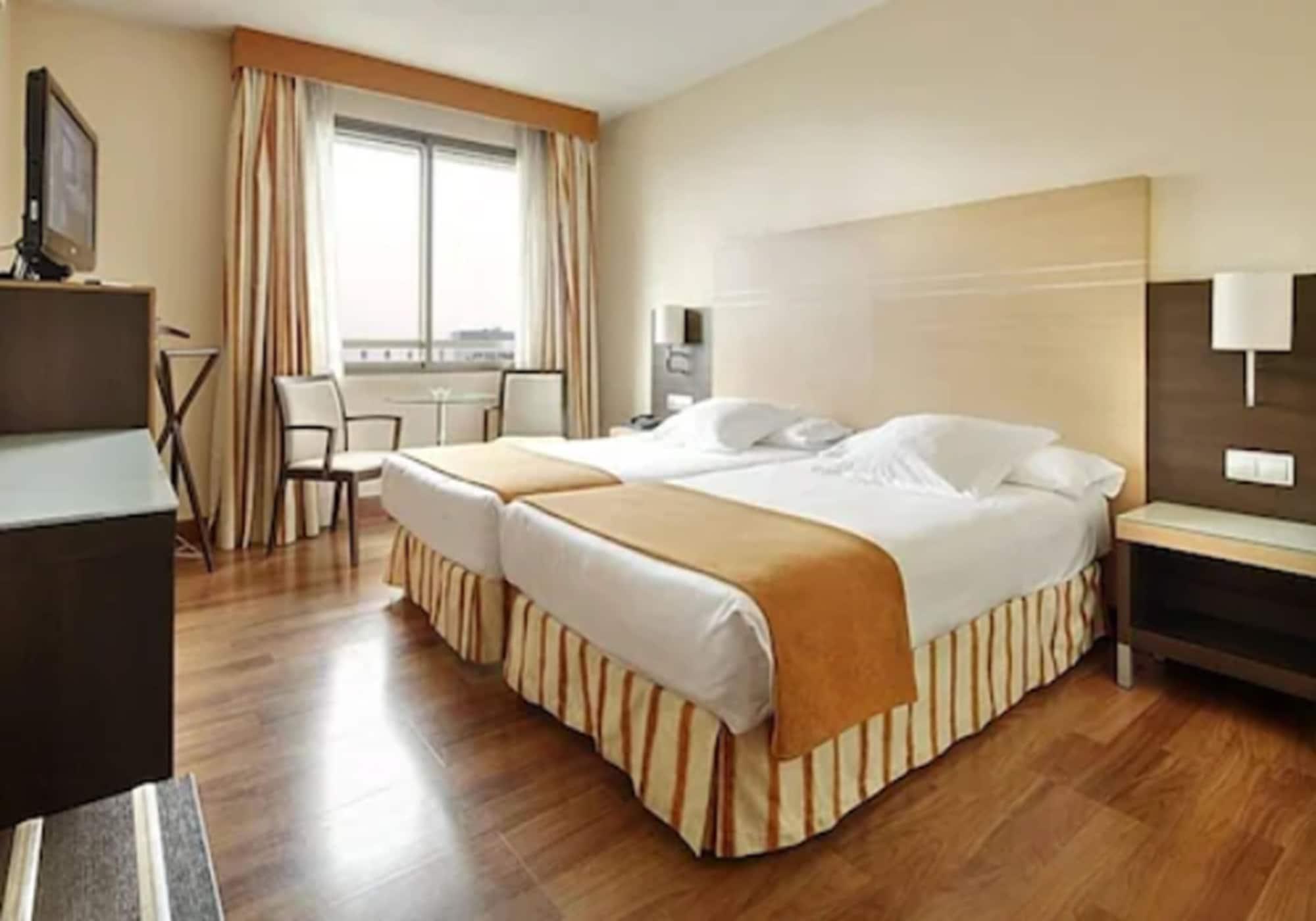 Hotel Blanca De Navarra بنبلونة المظهر الخارجي الصورة