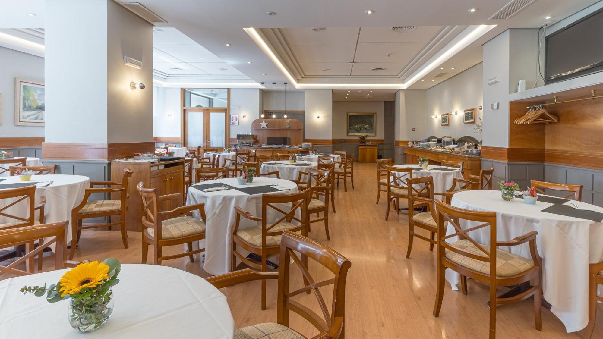 Hotel Blanca De Navarra بنبلونة المظهر الخارجي الصورة